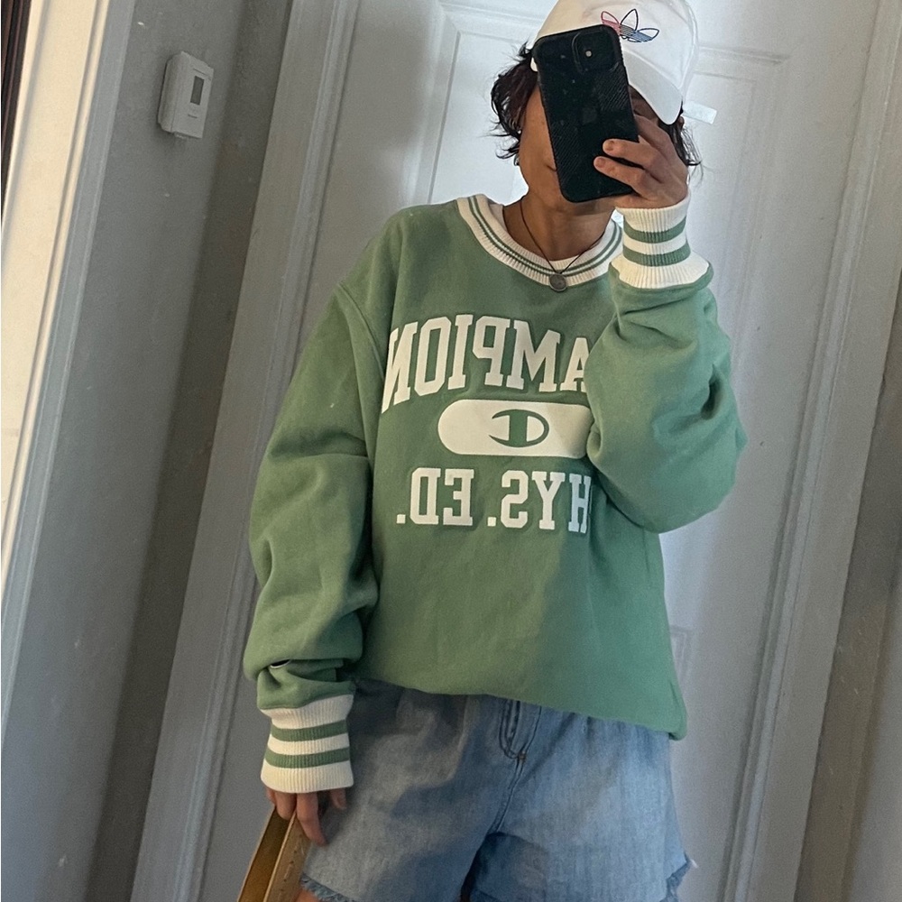 Unisex champion sweatshirt